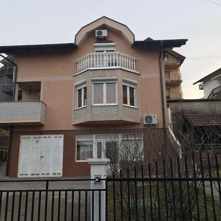 Apartment Mirjana บันยาลูกา ภายนอก รูปภาพ