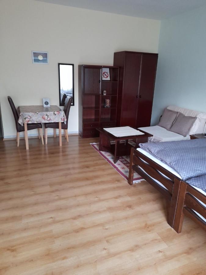 Apartment Mirjana บันยาลูกา ภายนอก รูปภาพ